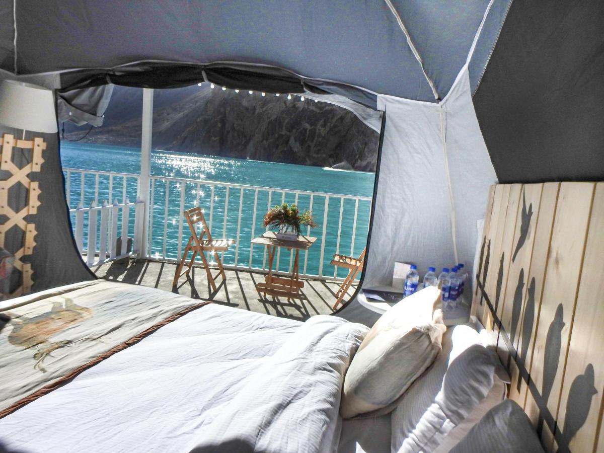Luxus Hunza Attabad Lake Resort Karimabad  Bagian luar foto