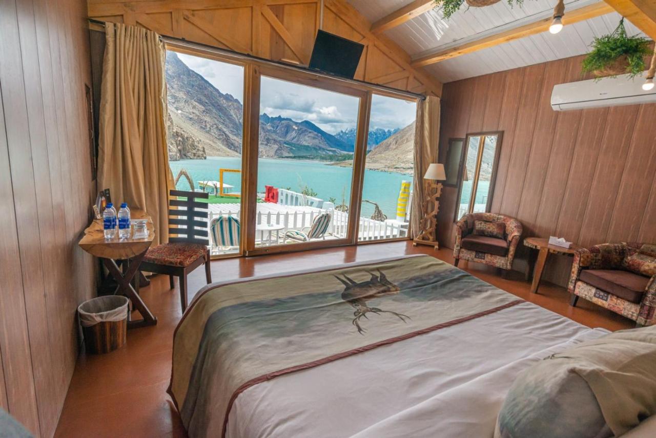 Luxus Hunza Attabad Lake Resort Karimabad  Bagian luar foto