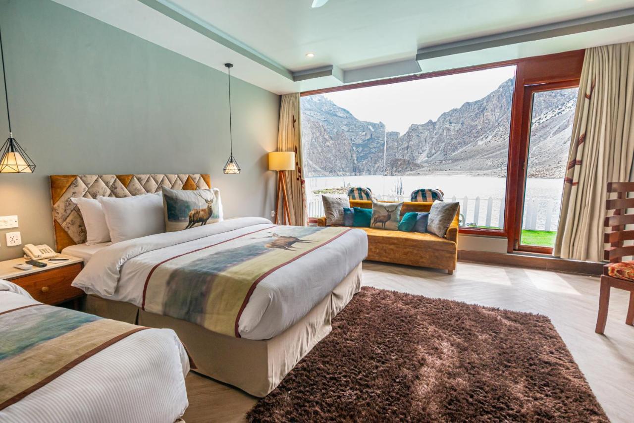 Luxus Hunza Attabad Lake Resort Karimabad  Bagian luar foto